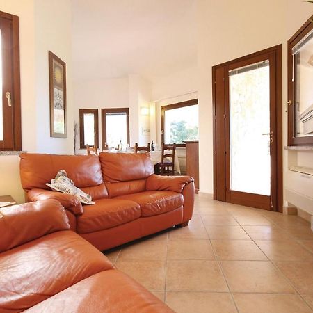 Amazing Home In Costa Rei -Ca- With Wifi Monte Nai Exterior photo